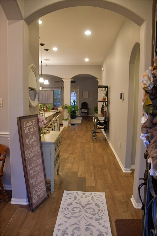 8130 Little Scarlet St, Conroe, TX 77385 - photo 4