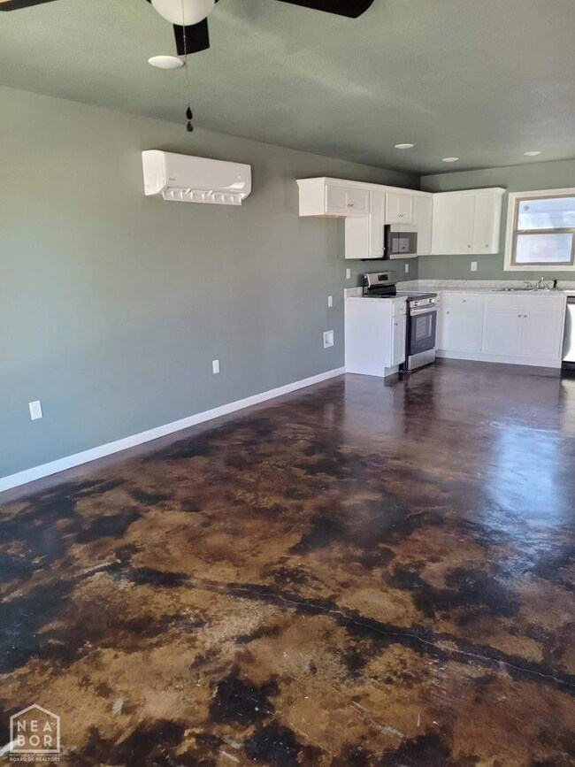 1001 Temple St, Trumann, AR 72472 - photo 2