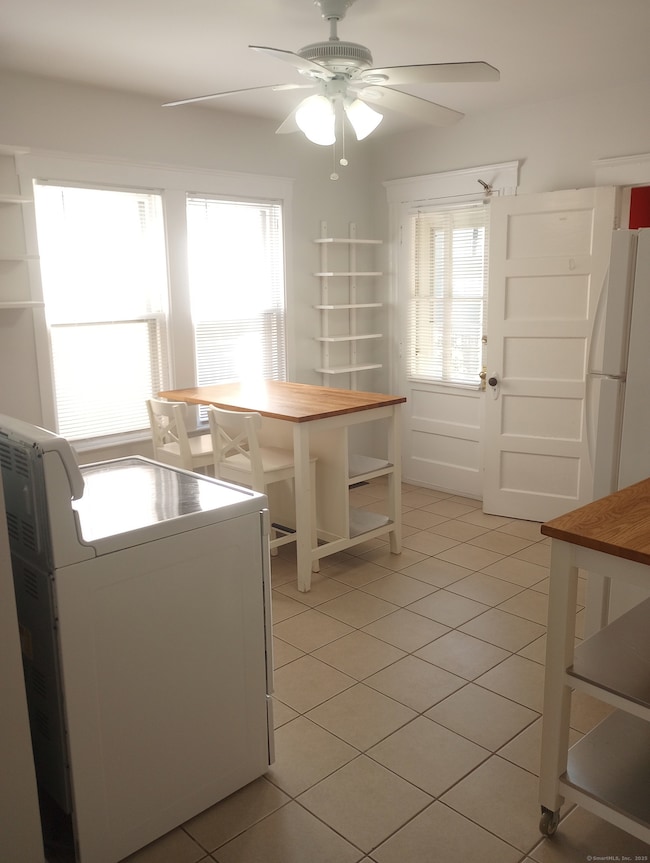 92 Thorpe St, Fairfield, CT 06824 - photo 3