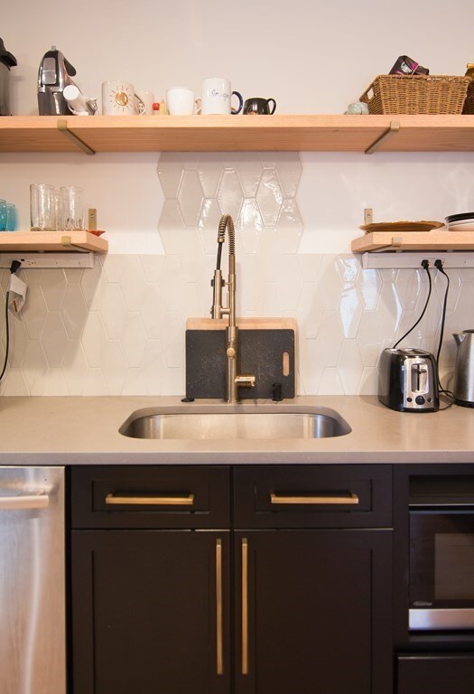 47 Electric Ave unit 3, Somerville, MA 02144 - photo 3