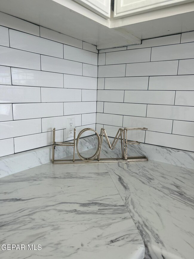 2207 Murchison Dr unit A, El Paso, TX 79930 - photo 6