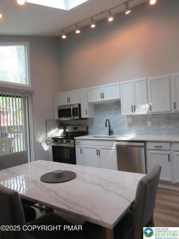 11 Maplewood Rd, Lake Harmony, PA 18624 - photo 4