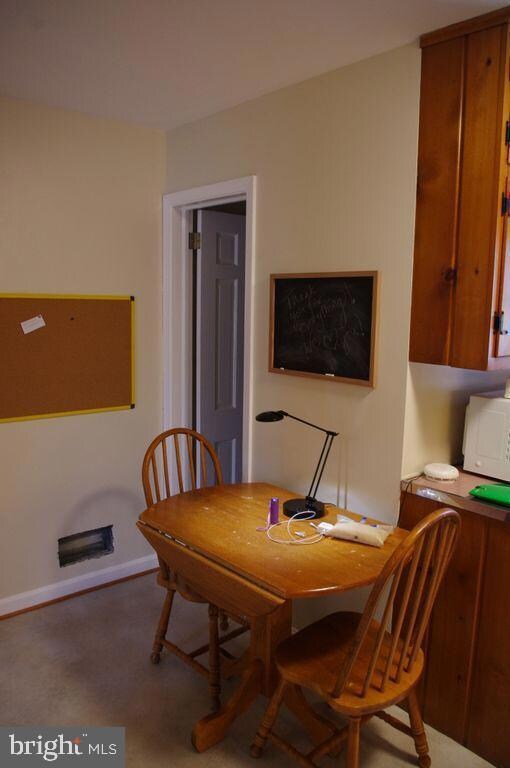 9001 Glenbrook Rd, Fairfax, VA 22031 - photo 5