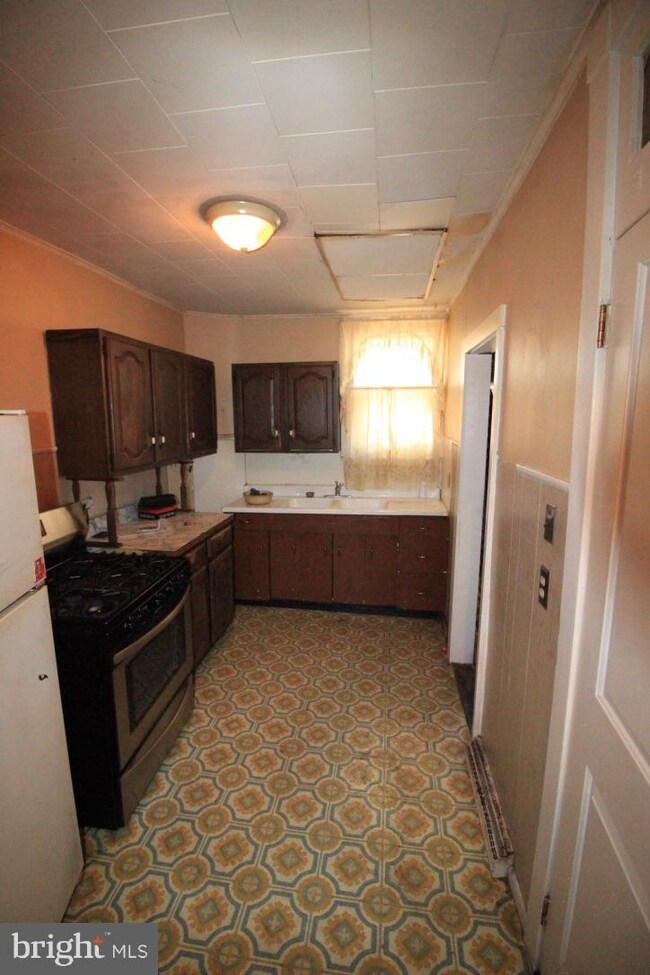 1219 Mulberry St, Reading, PA 19604 - photo 3