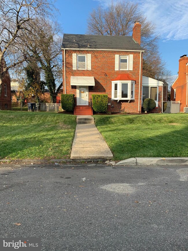 108 Oglethorpe St NE, Washington, DC 20011 - photo 2
