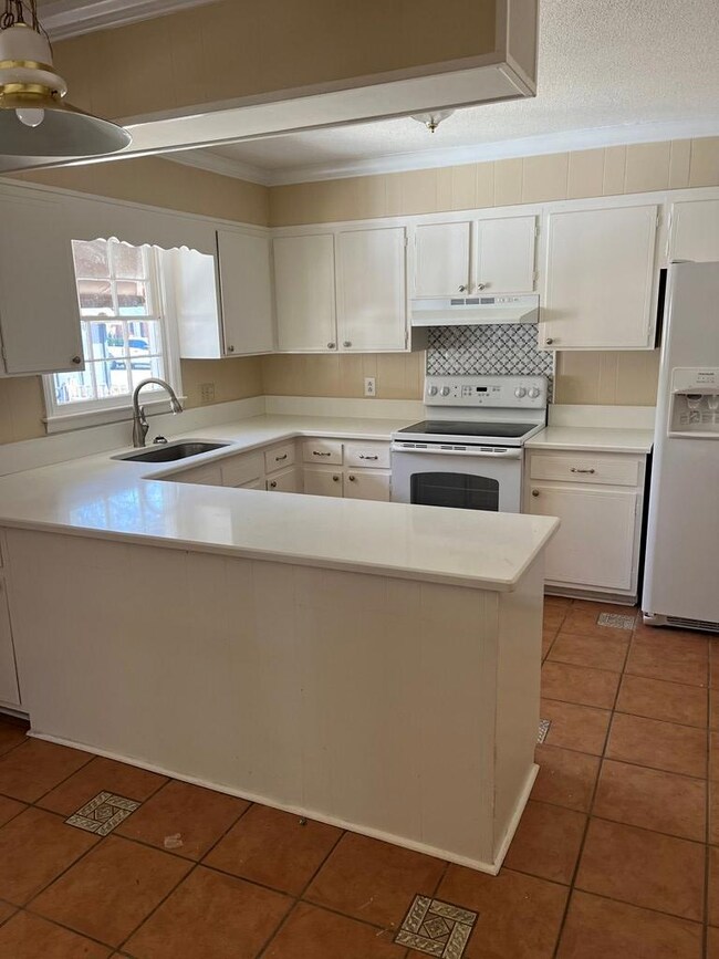 424 S Audubon Dr, Albany, GA 31707 - photo 3