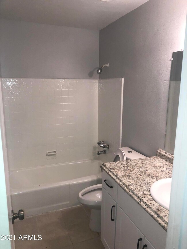 40 E Ingram St unit II, Mesa, AZ 85201 - photo 3