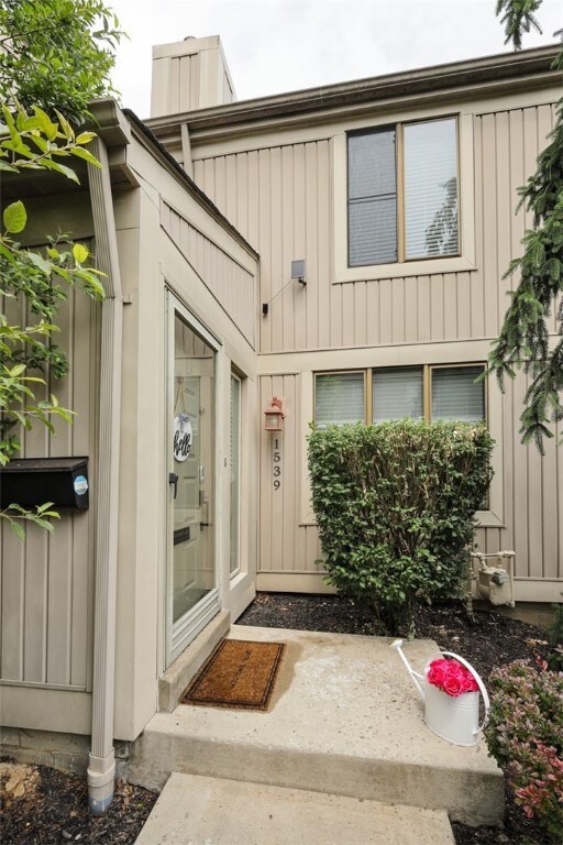 Welcome to 1539 Pineview Drive