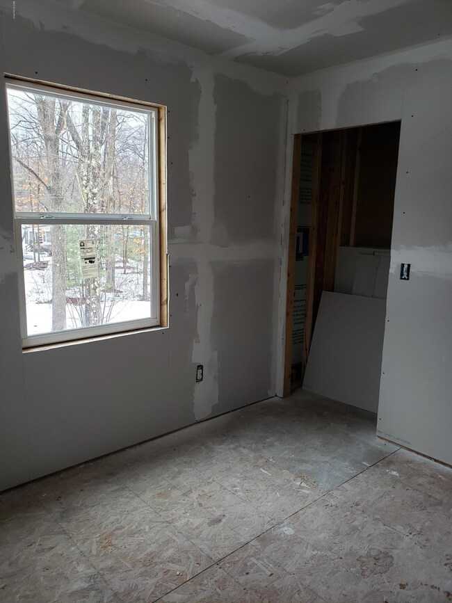 8877 8th Ave, Bitely, MI 49309 - photo 6