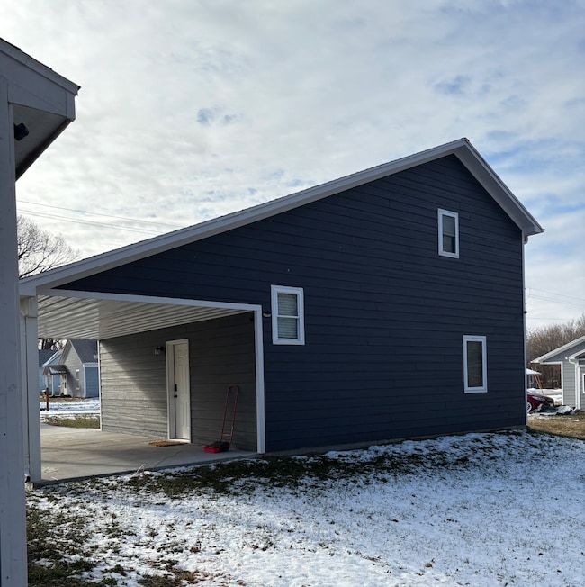 210 W 8th St, Superior, NE 68978 - photo 5