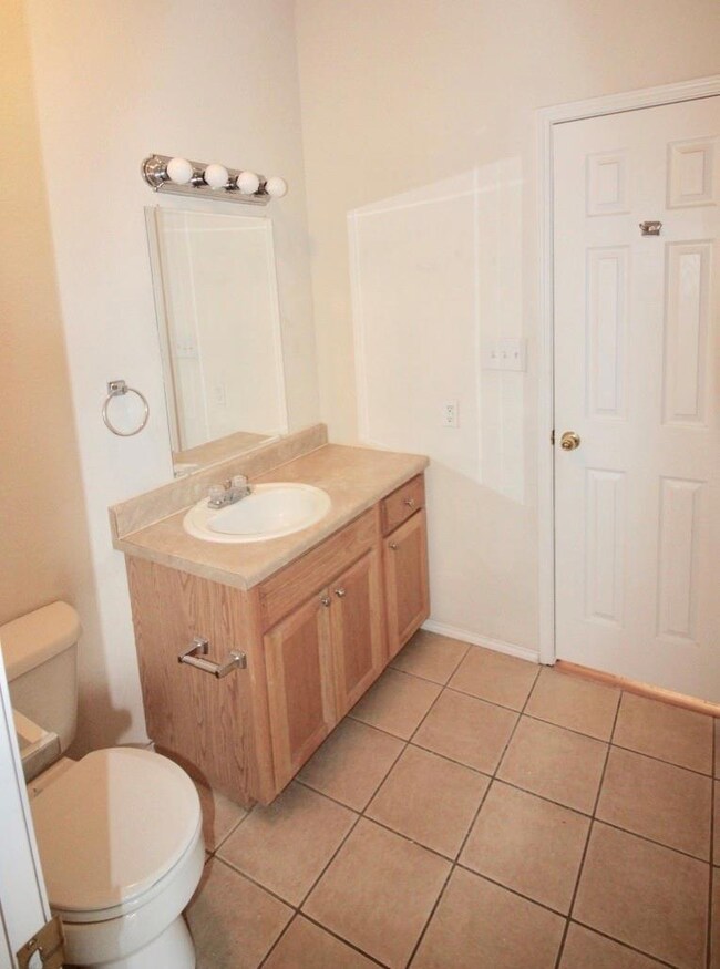 114 Collett Ct, Weatherford, TX 76088 - photo 3