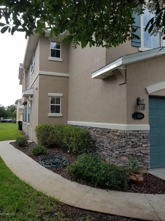 2366 Red Moon Dr, Jacksonville, FL 32216 - photo 3