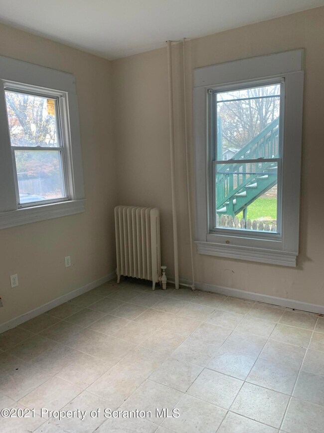 632 Moosic St, Scranton, PA 18505 - photo 5