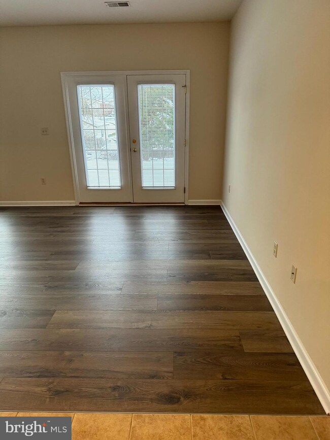 2041 Clinton Ave, Chambersburg, PA 17201 - photo 6