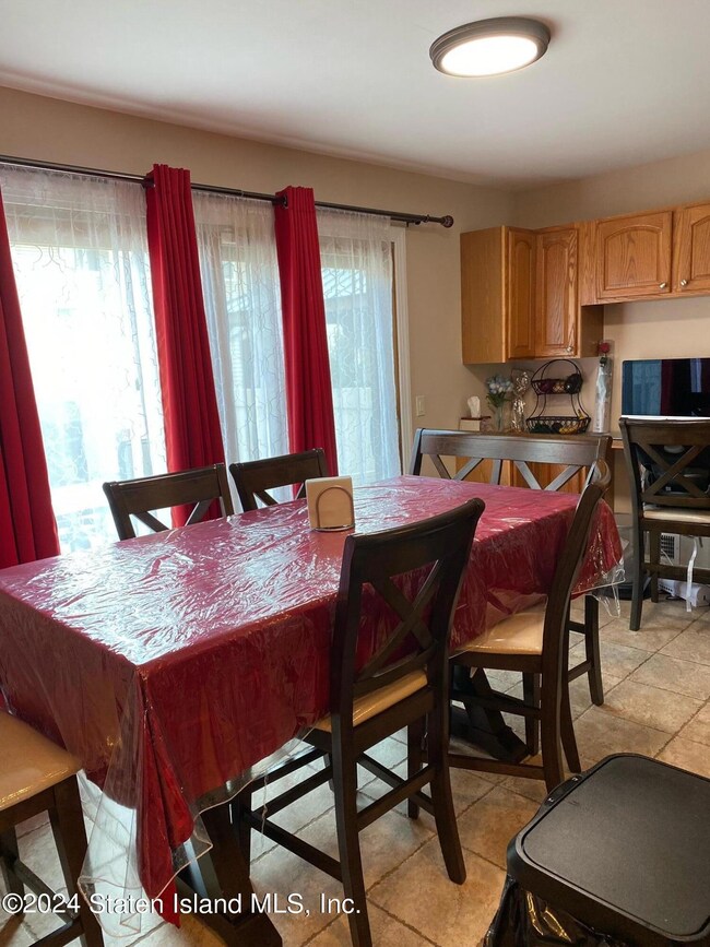 77 Cypress Loop unit 238, Staten Island, NY 10309 - photo 7