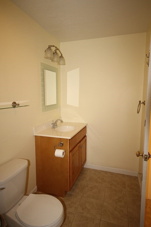 145 Cardinal St unit 1, Springfield, MA 01151 - photo 3