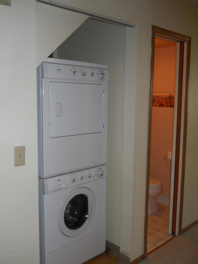 1050 E 7th St, Craig, CO 81625 - photo 3