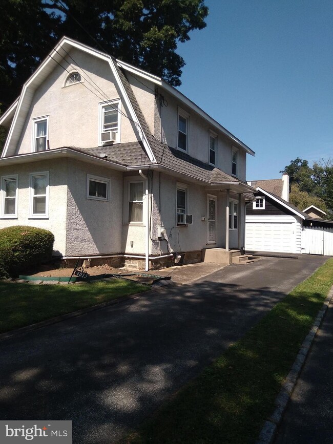 4015 Sommers Ave, Drexel Hill, PA 19026 - photo 2