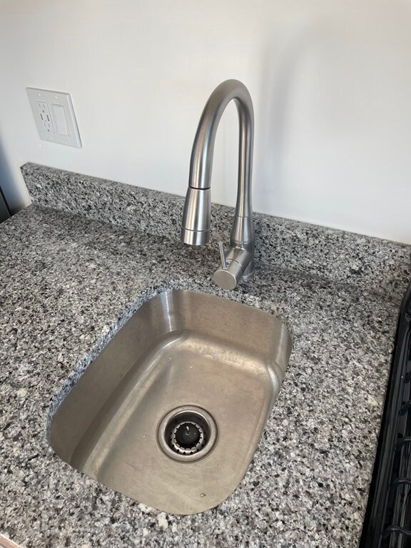 64 Market St unit 410, Lynn, MA 01901 - photo 3