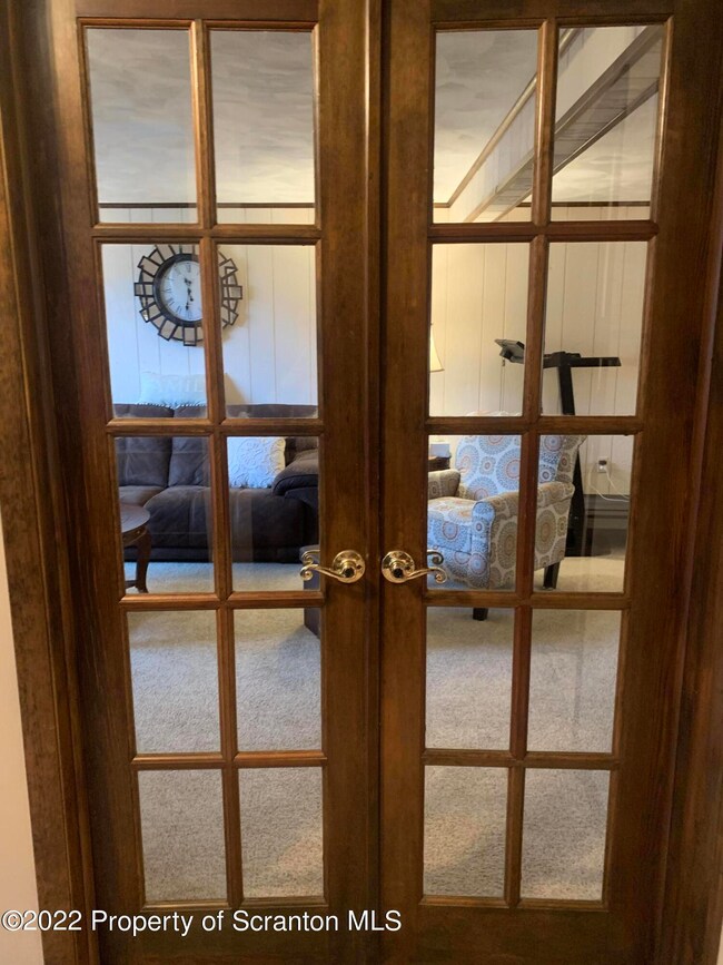 202 Swinick Dr, Dunmore, PA 18512 - photo 6