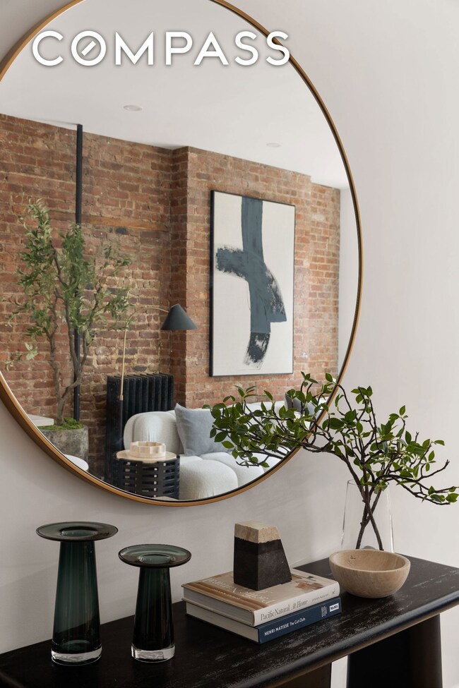 323 W 11th St unit 4W, New York, NY 10014 - photo 7