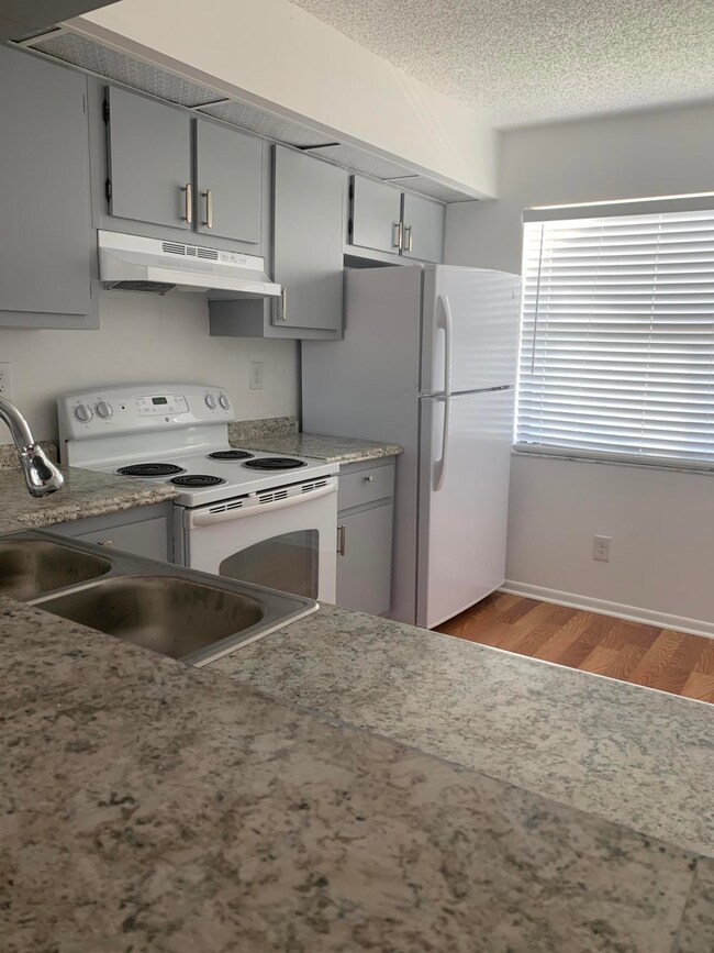 13369 Touchstone Place unit 202B, West Palm Beach, FL 33418 - photo 6