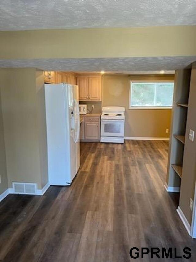 3418 1/2 Nugget Cir, Bellevue, NE 68123 - photo 2