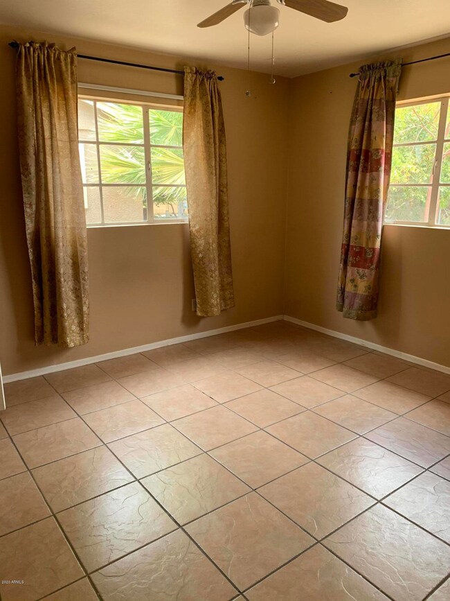 D12615A8-C5A2-4858-BAF0-533ABC17CC41