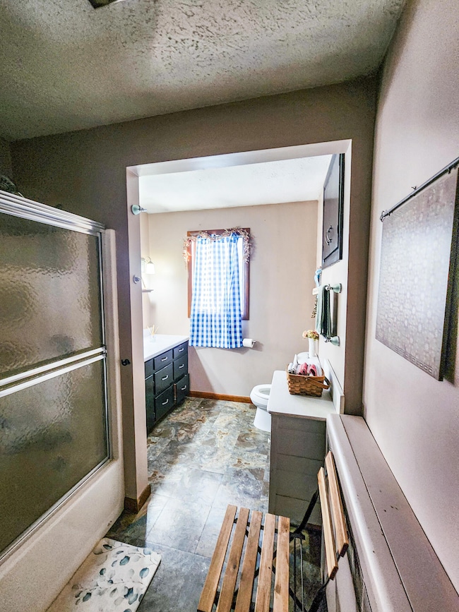 D966600C-2E78-438D-84EF-7841D88D8653