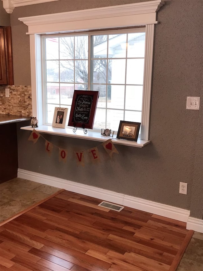 100 Cherry St, Loogootee, IN 47553 - photo 7