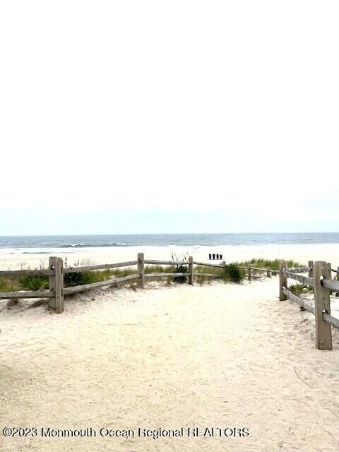 Beach access a few houses away