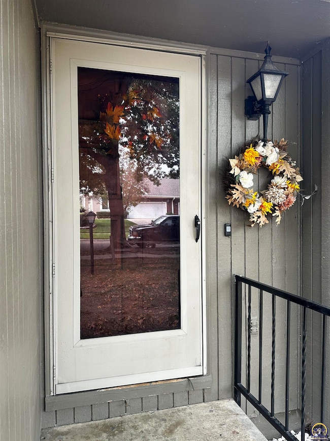 741 SW Mifflin Rd, Topeka, KS 66606 - photo 4