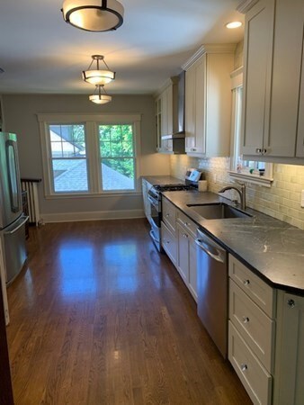 50 Curtis Rd unit 2, Milton, MA 02186 - photo 3