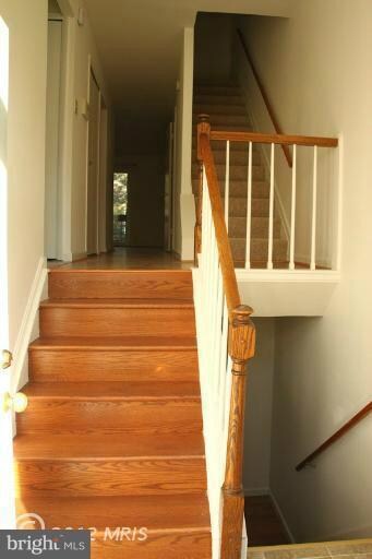 9704 Early Spring Way, Columbia, MD 21046 - photo 4