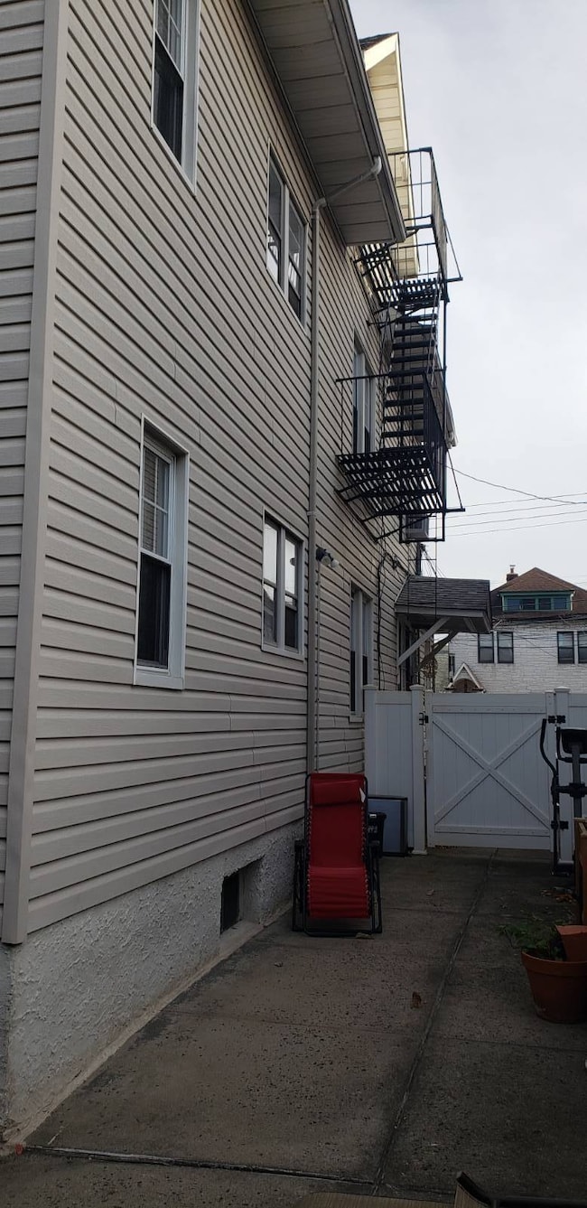 10515 27th Ave, East Elmhurst, NY 11369 - photo 3