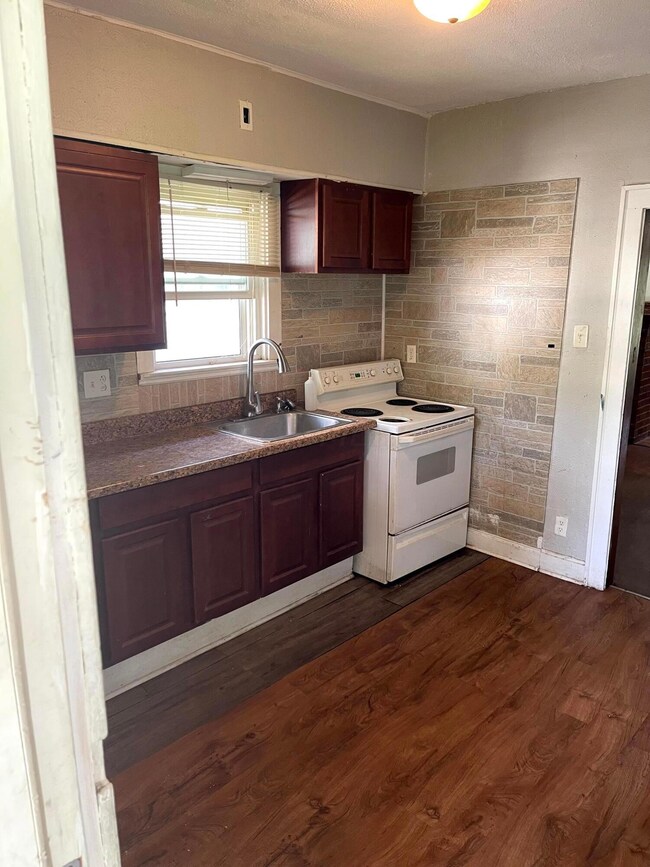1372 Aberdeen Kitchen