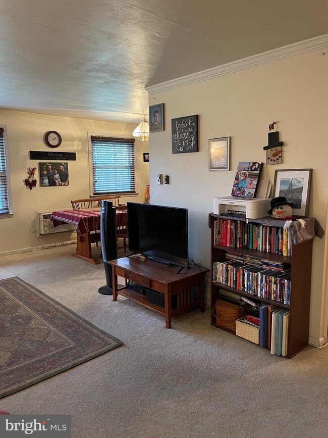 204 D Warwick Rd unit D, Stratford, NJ 08084 - photo 7