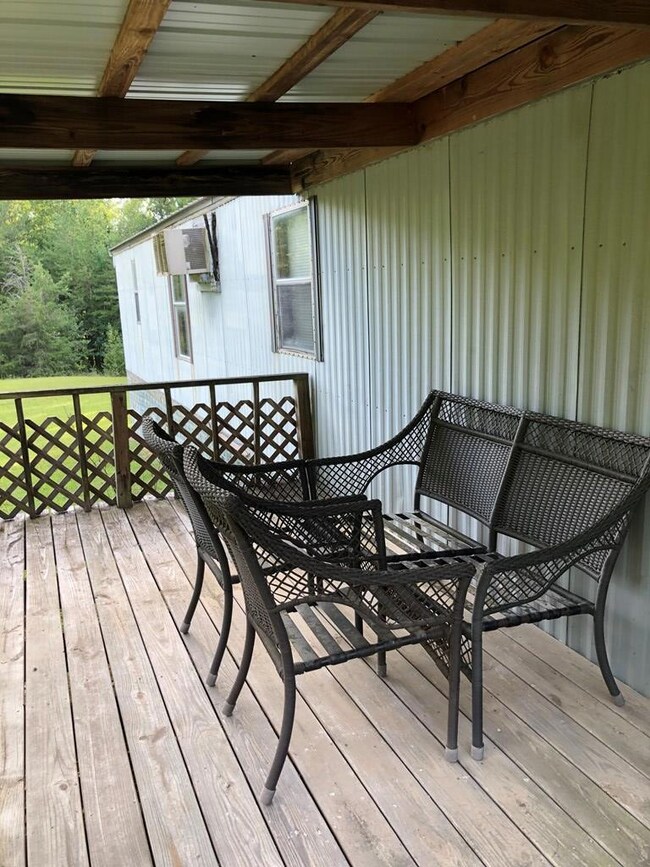 13299 Old Kentucky Rd, Walling, TN 38587 - photo 3