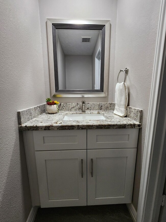 7822 Redlands Dr, Houston, TX 77040 - photo 3