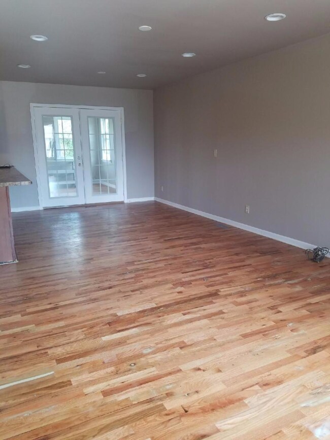 4417 Arbutus Ln, East Chicago, IN 46312 - photo 5