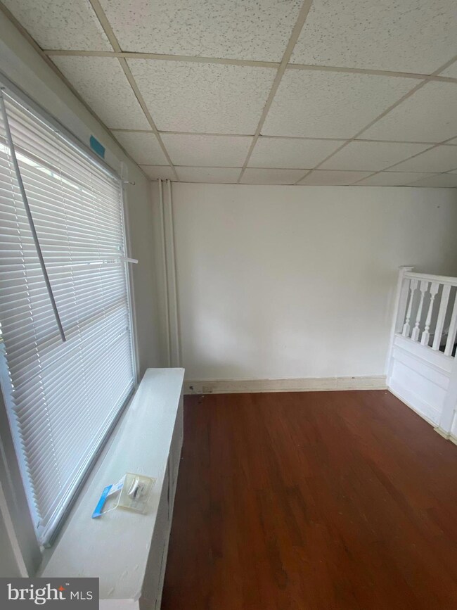 10 Cherry St, Darby, PA 19023 - photo 4
