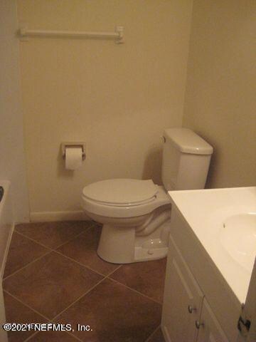 2512 Sandusky Ave E, Jacksonville, FL 32216 - photo 6