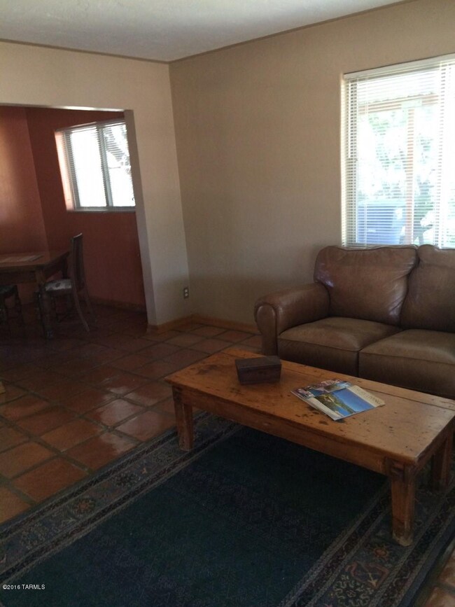 4559 E 15th St, Tucson, AZ 85711 - photo 2