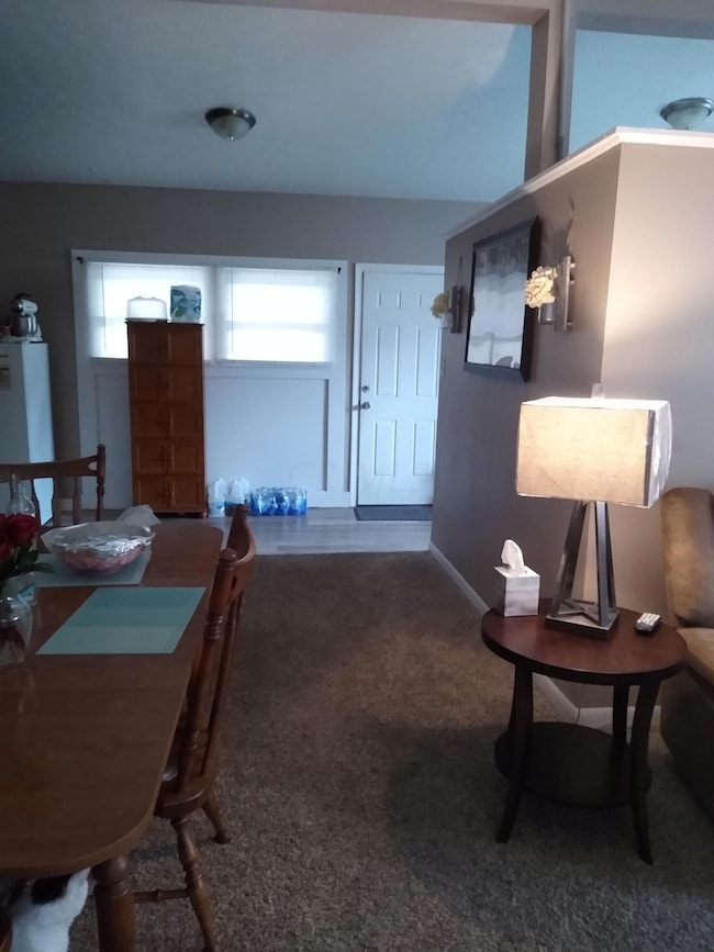 1526 Simpson Dr, Columbus, OH 43227 - photo 4