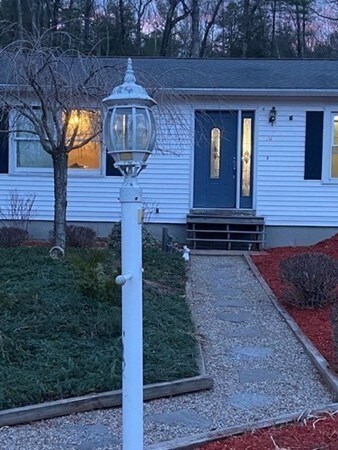 60 Oaklawn Ave, Orange, MA 01364 - photo 4