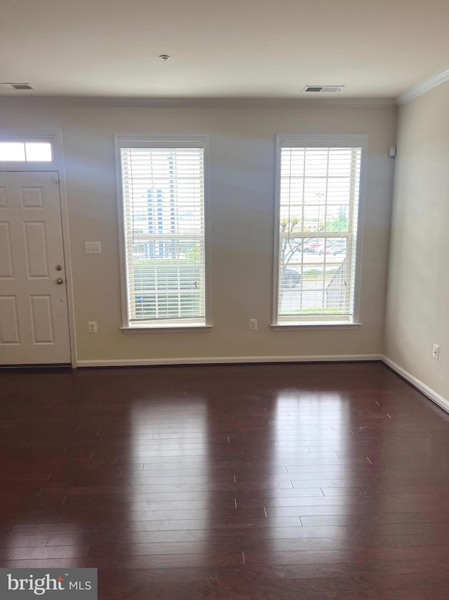 9138 Ruby Lockhart Blvd, Glenarden, MD 20706 - photo 2