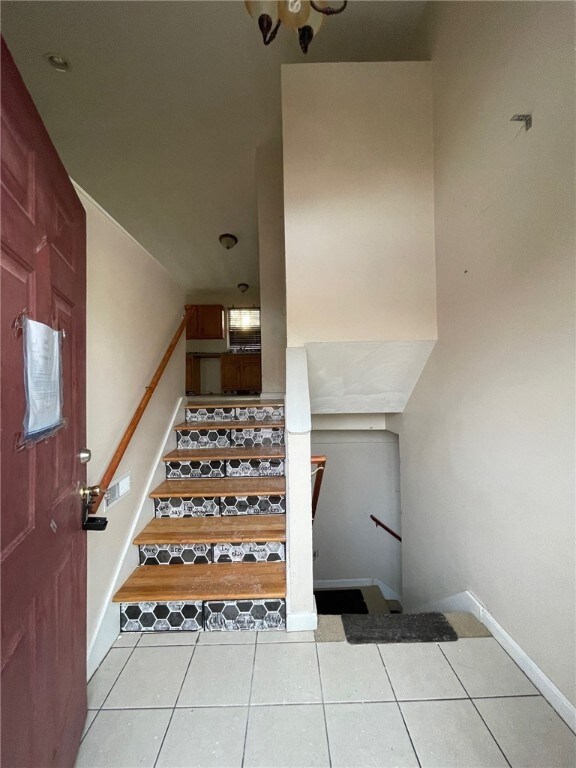 26 Ophelia St, Providence, RI 02909 - photo 4