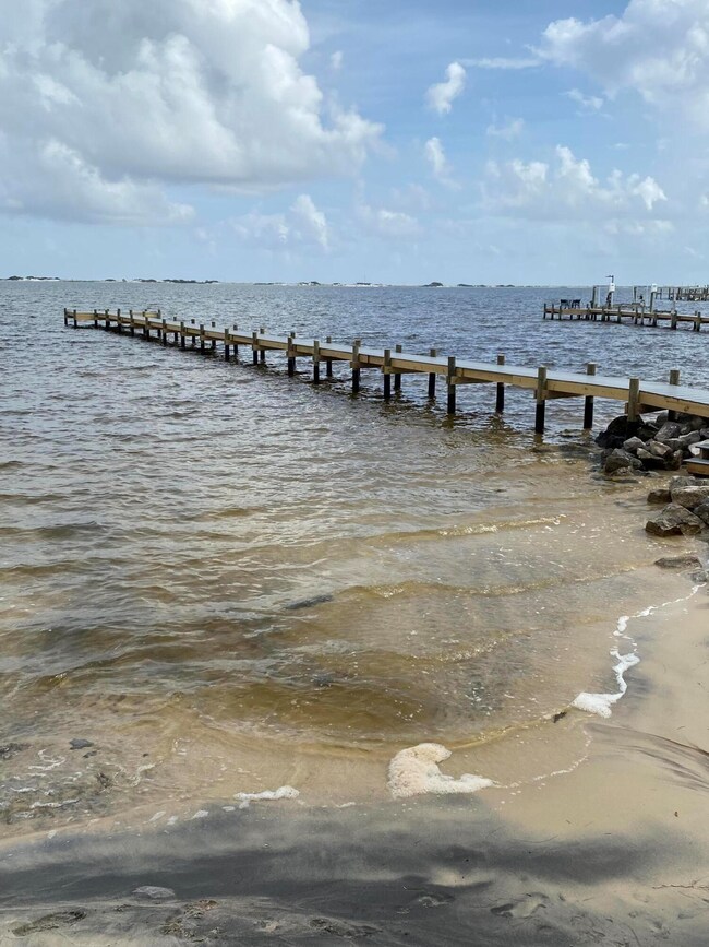 Community Dock on Santa Rosa Sound