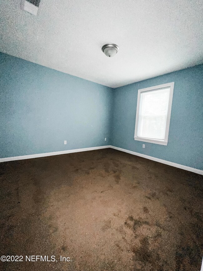 5102 Somerton Ct, Jacksonville, FL 32210 - photo 4