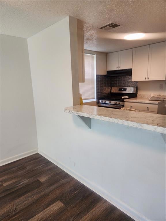 VIEW TO KITCHEN